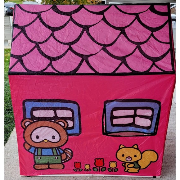 Hello Kitty Sanrio Tent - Picture 2 of 4